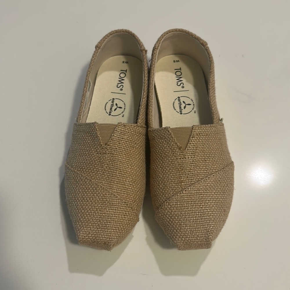 Tan Toms size 5W